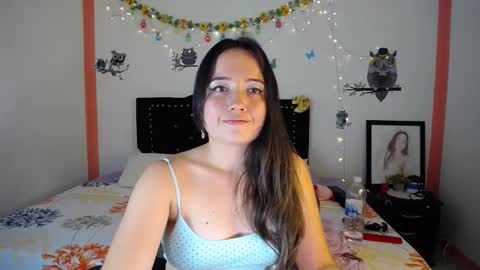 Valeria  online show from February 5, 2025, 9:40 pm