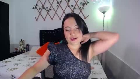 Valeria  online show from December 20, 2025, 6:15 pm