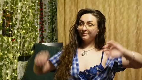 Snapshot of naughtyhomemade17 chatting on May 23, 2026, 12:09 pm Mya Alexya online show from May 23, 2026, 12:09 pm