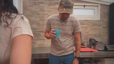 ANDREA STEPH  MIKE online show from November 3, 2025, 10:38 am