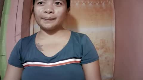 naughtymom_33 online show from December 18, 2025, 7:14 am