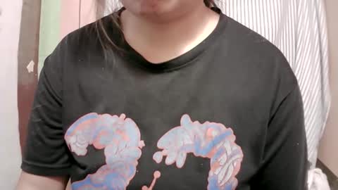 naughtymom_33 online show from March 17, 2026, 5:00 am