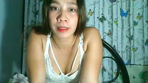 naughtynathalie2025 online show from October 16, 2025, 12:44 am