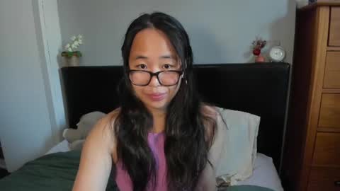 Snapshot of naughtynerdygirl chatting on July 15, 2026, 1:16 pm Gigi Chu online show from July 15, 2026, 1:16 pm