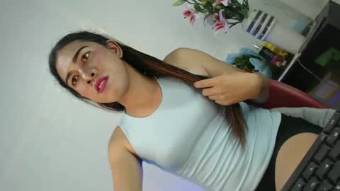 naughtywildvenice online show from February 14, 2025, 10:59 am