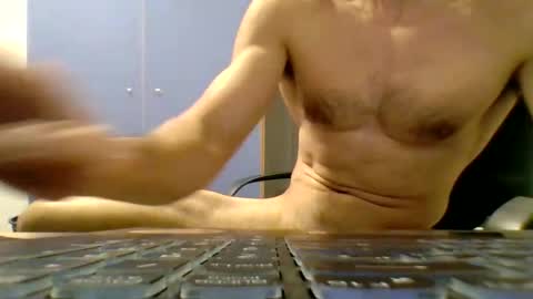 Snapshot of naughtywolf322 chatting on May 8, 2026, 9:31 pm Volk online show from May 8, 2026, 9:31 pm