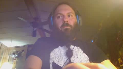 nautieone online show from October 12, 2025, 1:15 am