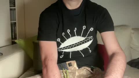 Snapshot of navigatingtothesky chatting on January 19, 2026, 4:05 am navigatingtothesky online show from January 19, 2026, 4:05 am