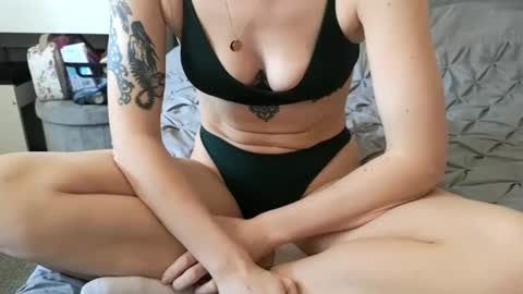 Navyrein online show from April 19, 2026, 10:14 am