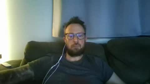 nawtydom1977 online show from February 18, 2026, 2:29 am