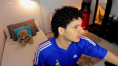 Natan online show from September 15, 2025, 4:01 am