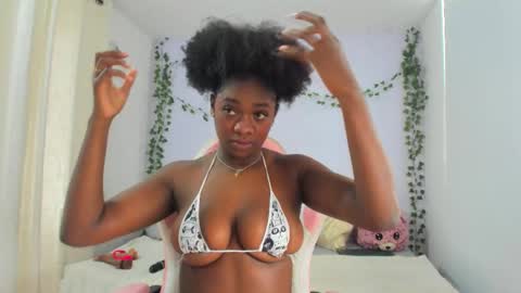 Snapshot of nayah_williams chatting on October 24, 2025, 12:45 pm Nayah Williams - OnlyFans online show from October 24, 2025, 12:45 pm
