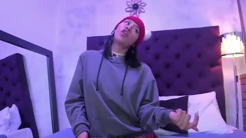 nayara_macherano online show from February 20, 2025, 12:15 pm