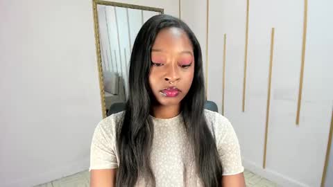 Nayaris 3 online show from September 29, 2025, 2:11 pm