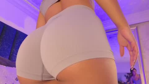 Juli  online show from February 19, 2025, 12:11 pm