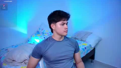 Snapshot of nayton_and_lex chatting on February 11, 2026, 12:37 am Naytoon online show from February 11, 2026, 12:37 am