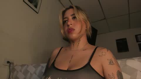 nazzz10 online show from May 9, 2026, 3:17 pm