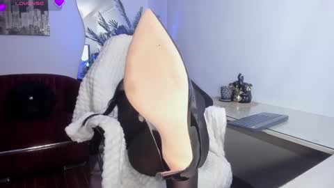 Hellen online show from February 27, 2025, 10:31 pm