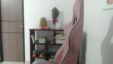 Snapshot of nebyula_star chatting on April 25, 2026, 2:03 pm Nebyula online show from April 25, 2026, 2:03 pm