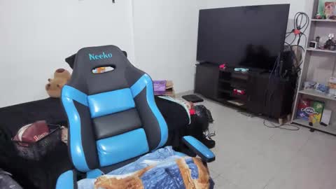 Geek Nicole    im Neeko UwU online show from December 20, 2025, 12:18 am