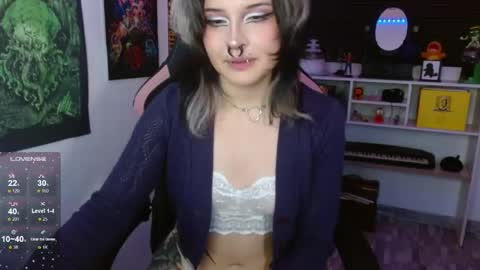 Neena Nyx online show from May 6, 2026, 3:02 am