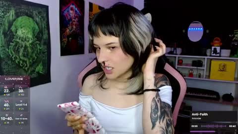 Neena Nyx online show from May 12, 2026, 2:08 am