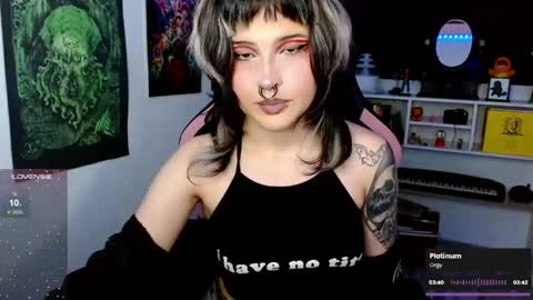 Neena Nyx online show from May 17, 2026, 3:04 am