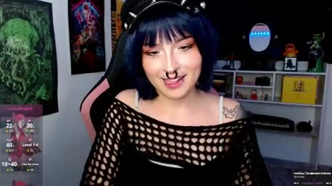 Neena Nyx online show from June 7, 2026, 2:05 am