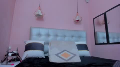 neferet_opal online show from July 26, 2026, 3:14 am