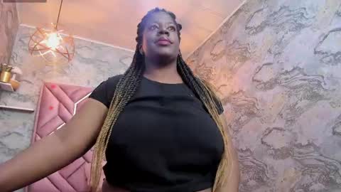 Snapshot of neffertiry_ebonny chatting on May 17, 2026, 5:31 pm Nefer online show from May 17, 2026, 5:31 pm