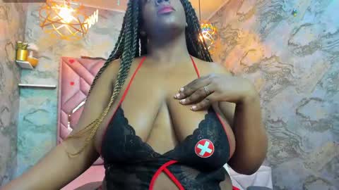 Snapshot of neffertiry_ebonny chatting on June 2, 2026, 8:11 pm Nefer online show from June 2, 2026, 8:11 pm