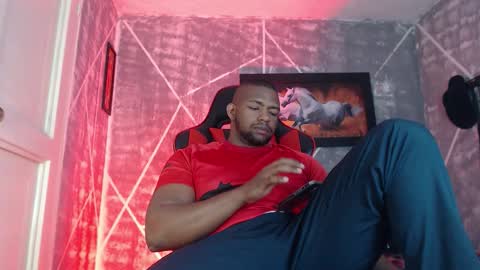 negritomeloso_k18 online show from October 31, 2025, 2:45 am