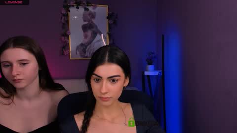 Snapshot of nekky_mouse chatting on December 15, 2025, 10:19 am Meow online show from December 15, 2025, 10:19 am