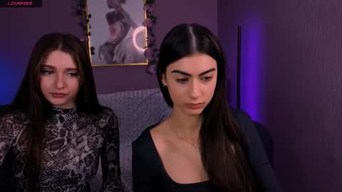 Snapshot of nekky_mouse chatting on December 21, 2025, 10:33 am Meow online show from December 21, 2025, 10:33 am