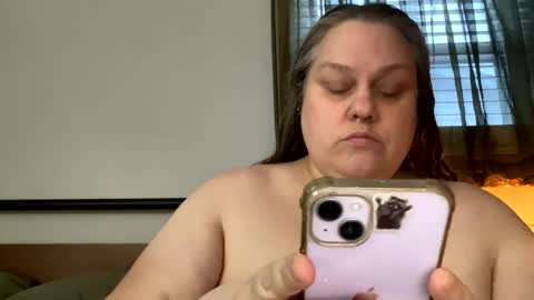 Nellie Atlas online show from February 17, 2025, 11:31 pm