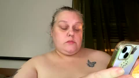 Nellie Atlas online show from October 24, 2025, 2:52 am