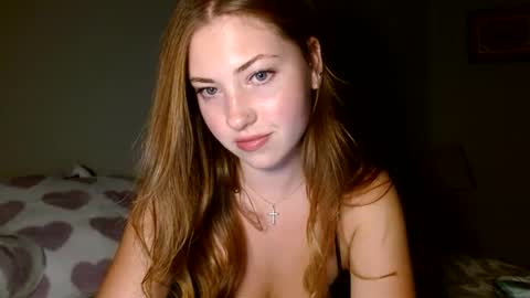 Snapshot of nenababyyy chatting on September 19, 2025, 12:12 am nenababyyy online show from September 19, 2025, 12:12 am