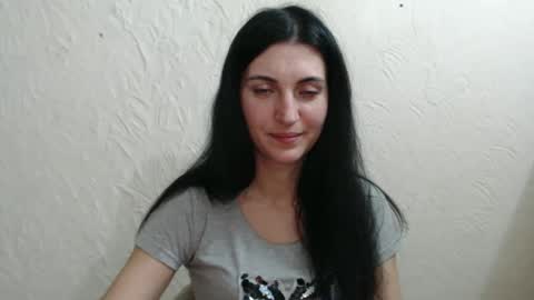 Snapshot of nensyfay_ chatting on December 21, 2024, 12:31 am Nensy online show from December 21, 2024, 12:31 am