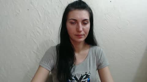 Snapshot of nensyfay_ chatting on December 28, 2024, 12:04 am Nensy online show from December 28, 2024, 12:04 am