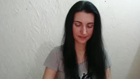 Snapshot of nensyfay_ chatting on January 11, 2025, 1:48 am Nensy online show from January 11, 2025, 1:48 am