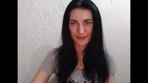 Snapshot of nensyfay_ chatting on January 17, 2025, 9:06 pm Nensy online show from January 17, 2025, 9:06 pm
