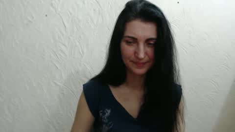 Snapshot of nensyfay_ chatting on January 25, 2025, 10:28 pm Nensy online show from January 25, 2025, 10:28 pm