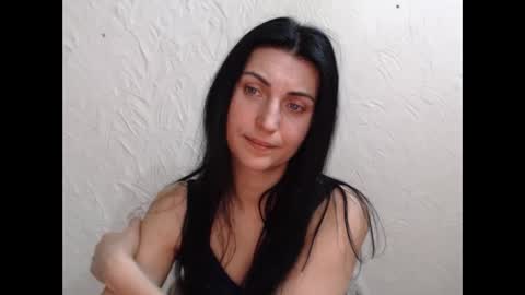 Snapshot of nensyfay_ chatting on February 8, 2025, 11:34 pm Nensy online show from February 8, 2025, 11:34 pm