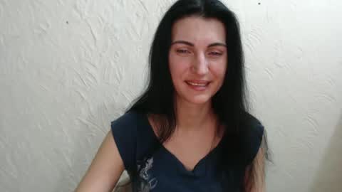 Snapshot of nensyfay_ chatting on February 14, 2025, 9:21 pm Nensy online show from February 14, 2025, 9:21 pm