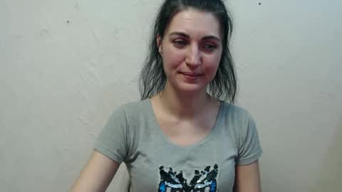 Snapshot of nensyfay_ chatting on March 4, 2025, 1:38 pm Nensy online show from March 4, 2025, 1:38 pm