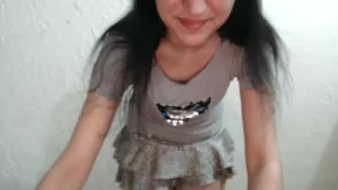 Snapshot of nensyfay_ chatting on March 7, 2025, 6:33 pm Nensy online show from March 7, 2025, 6:33 pm
