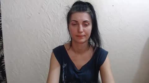 Nensy online show from March 10, 2026, 6:24 pm