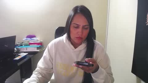 kelly lopez online show from October 13, 2025, 12:16 pm