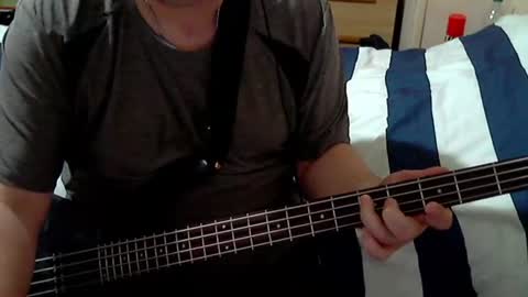 Snapshot of neobluebass chatting on June 9, 2026, 9:37 pm neobluebass online show from June 9, 2026, 9:37 pm