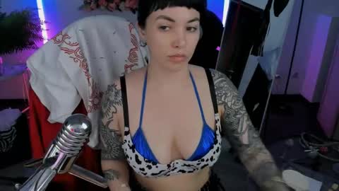 Neo Geisha online show from May 19, 2026, 3:29 pm